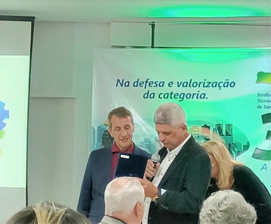 Sintec_RS's tweet photo. No último sábado, 29 de julho, o SINTEC-RS participou do evento de comemoração dos 35 anos do SINTEC-SC, realizado no Golden Hotel, em São José. O diretor administrativo, Paulo Motta, esteve no evento. Saiba mais https://t.co/HOUgv0WB9O 
#sintecrs #técnicoindustrial #sindicato https://t.co/O1Wd3qn27Q