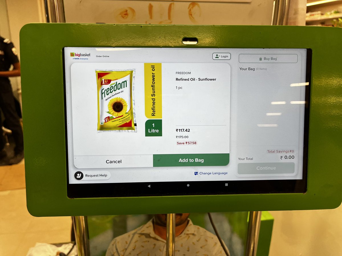 Nikhil_Reddy's tweet photo. Price mentioned as ₹134 Price on the pack is also ₹134 whereas price in your inventory shows as ₹175…as if you are giving some exceptional discount to the customer…whom are you making a fool of @bigbasket_com @CEE_bigbasket is this correct way to sell products…. https://t.co/Ju4IhO3Wda