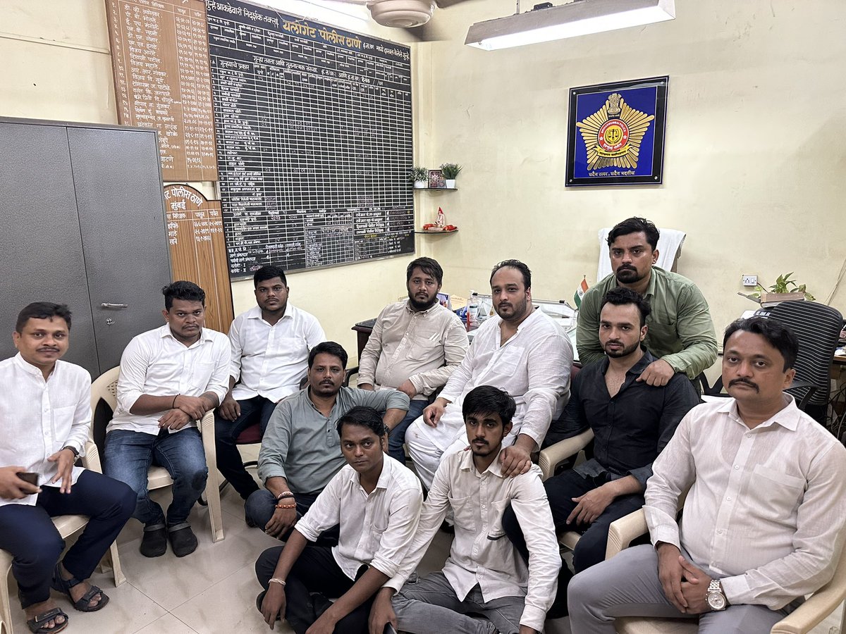 zeeshanBabaS's tweet photo. Still detained by mumbai police along with mumbai youth congress colleagues for protesting against Manipur incidents.
Mahilao ke samman mei
Youth congress maidan mei https://t.co/UkwypcGvF8