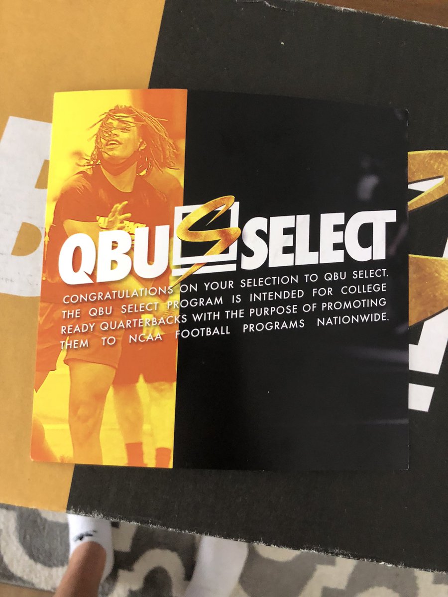 kayd_mc3's tweet photo. Thank you @ChrisHixsonQB and @QBUniverseQBU for the package. great to be a select guy. #ao1 #a1dude @RVD_3 @A1DUDES @DannyBrown03 @DannyWelke @SCsailorFB @CoachJKos @M__Piatkowski @JayJohnsonFB @ChaseAlkire @CoachCopeSC @Coach_Creighton @QBHitList @TheD_Zone https://t.co/iapSZo7hsa