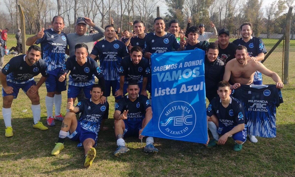 PabloCabezaok's tweet photo. Ayer compartimos otro lindo domingo de fútbol con compañeros y familia de toda la #MilitanciaSecEsLealtad
Nuestro compromiso es con los empleados de comercio ✌️✌️✌️
@Cavalieri_SEC @CarlosPerezSEC
@ESandovalSEC @Cristia56763648 @SergioUAD https://t.co/zAMZ983XsJ