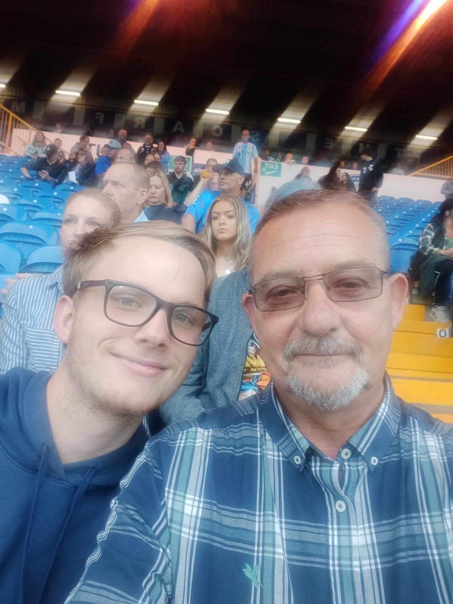 poss_Abilities's tweet image. Rain or shine, our #ShawHeathHeroes Allan &amp;amp; Ben are on the go! Allan savours meals out &amp;amp; his sweet spot? Cake! 🍰 Ben cheers on Stockport County ⚽, ready for more weekend games. Here's to undampened spirits &amp;amp; community adventures! 🙌 #OutreachSupport #CommunityFirst