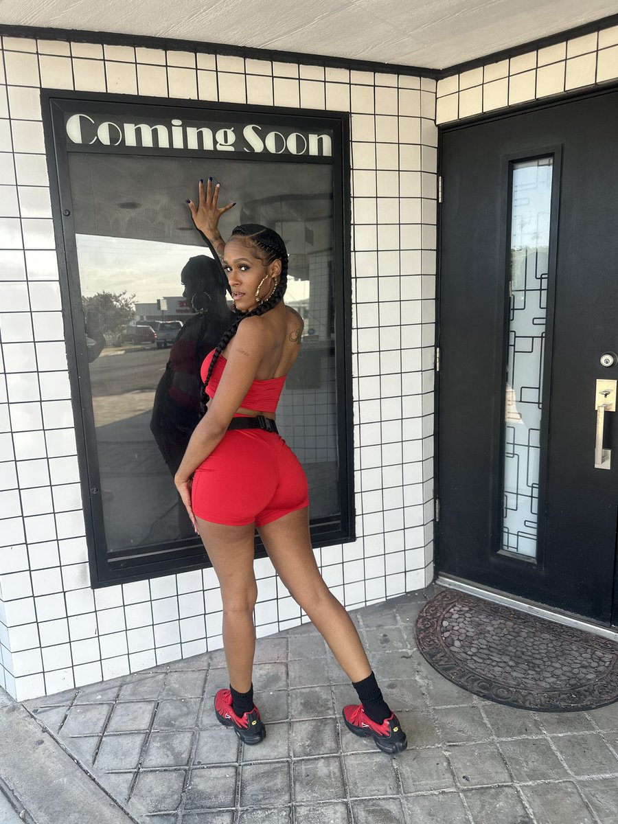 ChrissyChanel's tweet photo. I am ready to take these clothes off 🍒 https://t.co/vmpXeF8uyG