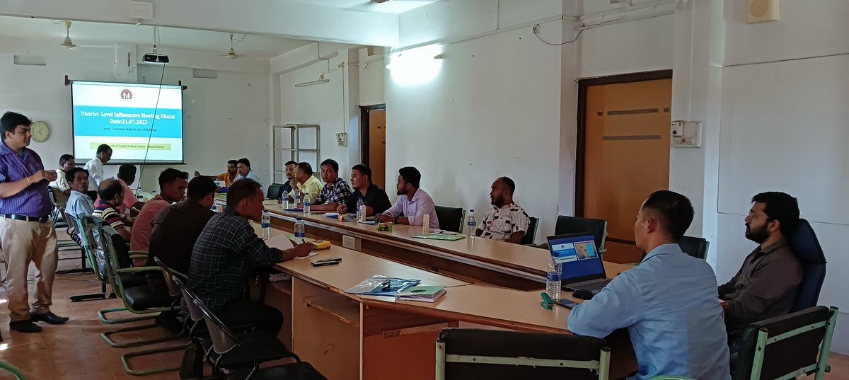 CMO_Dhalai's tweet photo. District level Influencers Meeting on Intensified Mission Indradhanush(IMI-5.0)held at conference hall O/O,the CMO, Dhalai, technical support by UNICEF https://t.co/tmON2kyP5A