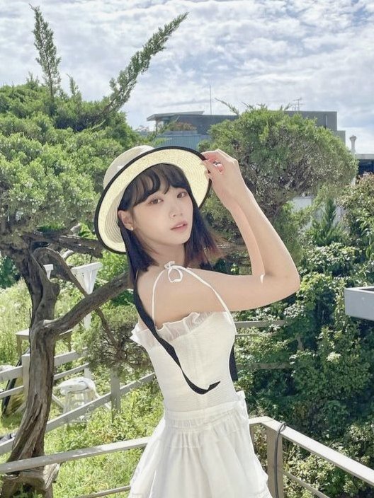 ︎     
             
︎ ︎   ︎︎︎     💌 ｡⁠*⁠♡ my womb escape day
             
︎ ︎   ︎︎