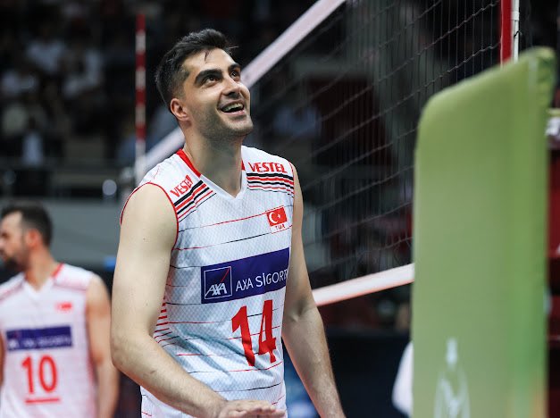 VNL’de itiraz ederken ben😂😇