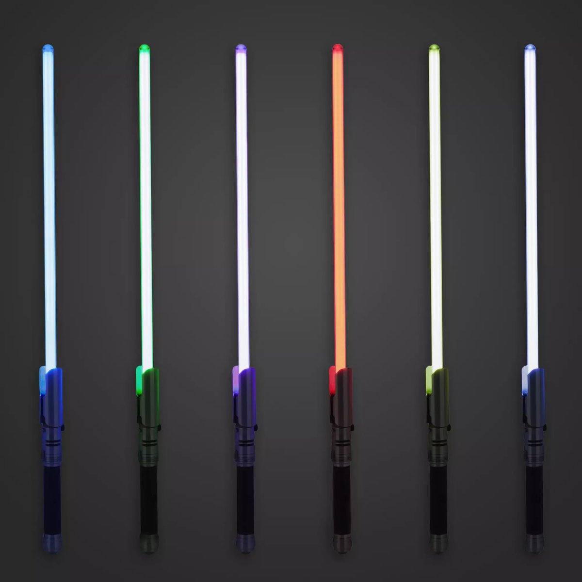 Wario64's tweet photo. Cal Kestis (Jedi Survivor) Color Changing Legacy LIGHTSABER Set up at Shop Disney ($249.99) https://t.co/ZbzCe06nbt #ad https://t.co/OVTATyzUK8
