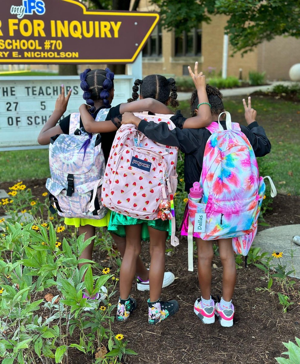 💕💕💕all the #1stdayofschool photos from <a href="/IPSSchools/">IPS</a> families and staff.  <a href="/IPS_CFI/">Center for Inquiry</a>