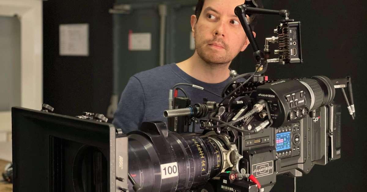 Telerama's tweet photo. “Internet, ça a été une super rampe d’apprentissage”

François Descraques (@F_Descraques), du “Visiteur du Futur” au “Golden Show”, a fait de tout sur Internet avec un seul objectif : tourner un long métrage, sorti en salles en 2022.

https://t.co/IwaKKP4bAW
✍️ @AugustinPietron https://t.co/LIK76bneli