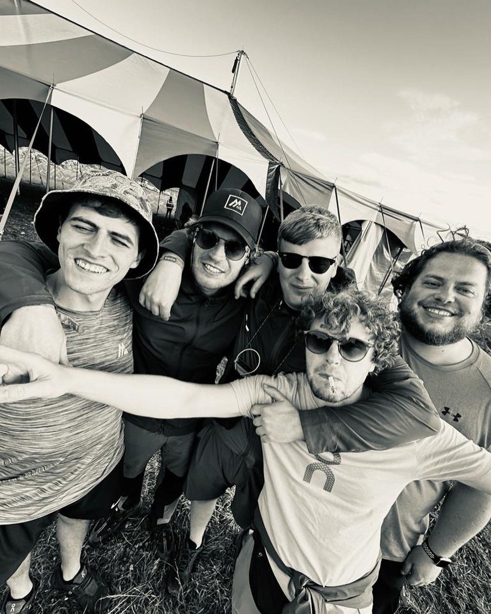 COLUMBIA_'s tweet image. I’m the zone.. 🎪💥
@This_Feeling @ynotfestival