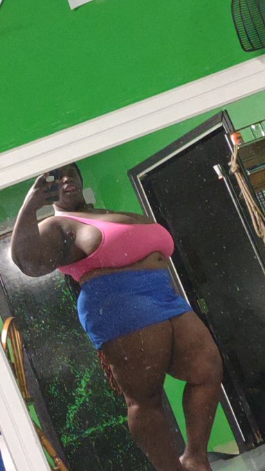 So need to clean the mirror 😆 happy Monday bra...#bustymonday #busty #ebony #paypiggieswanted  #paypiggie<a href="/tag/ebony"class="tags"><span>#ebony</span></a><a href="/tag/femdom"class="tags"><span>#femdom</span></a><a href="/tag/findom"class="tags"><span>#findom</span></a><a href="/tag/busty"class="tags"><span>#busty</span></a><a href="/tag/paypiggy"class="tags"><span>#paypiggy</span></a><a href="/tag/bustymonday"class="tags"><span>#bustymonday</span></a>