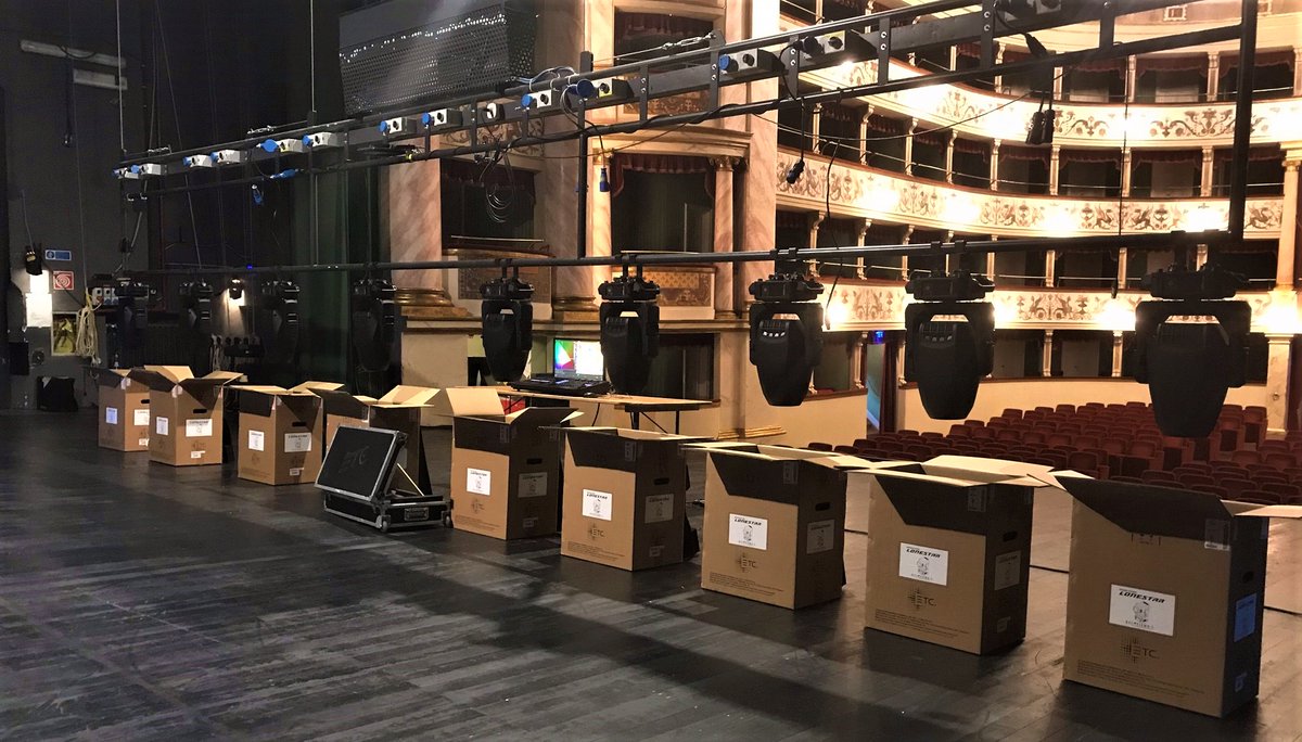 Teatri di Siena upgrades to LED with ETC. In addition to upgrading to Lonestar and ColorSource Spot V fixtures, the venue is retrofitting its existing Source Four fixtures with the more energy-efficient Source 4WRD Color II engine. Find out more at hubs.la/Q01Zr6XJ0