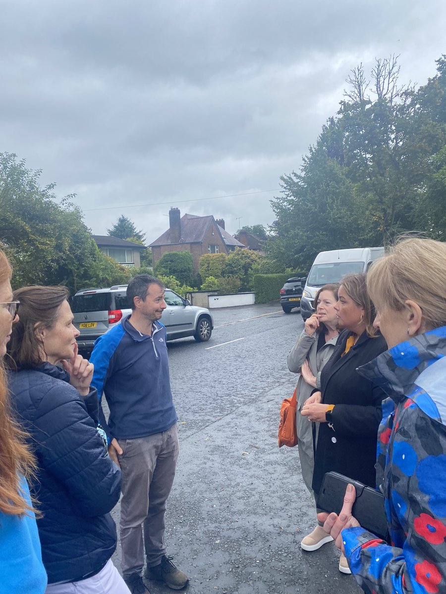 Thank you <a href="/CllrGMcAteer/">Geraldine Holland McAteer.</a> &amp; <a href="/DeirdreHargey/">Deirdre Hargey</a> for your time today to meet with residents of Annadale Avenue to share concerns about the 19m 5g mast that <a href="/ThreeUK/">Three UK</a> are proposing to erect in this tree lined Avenue with 6 listed buildings! <a href="/ThreeUK/">Three UK</a> please engage to find a better site.