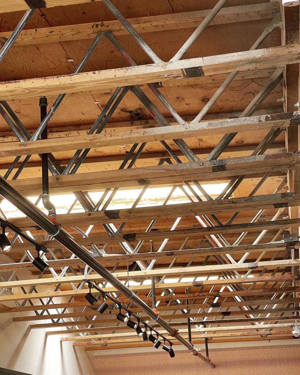 apfire1's tweet photo. Our favorite thing about trendy dining spots?
Exposed fire lines π§ You catch us looking up at dinner, we arenβt praying, weβre working.
#apfirepro #trendylook #firesprinklers https://t.co/cyptxyd8gT