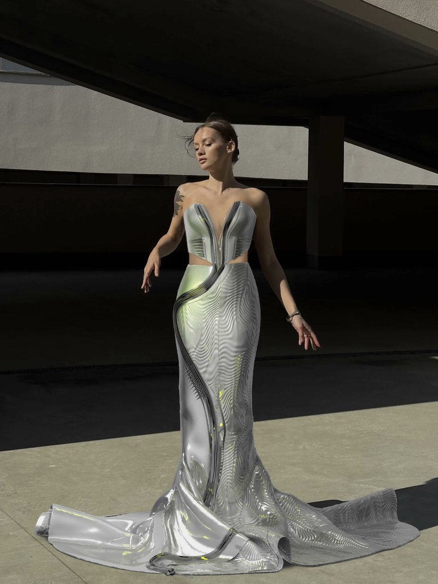 Cosmic wearable by <a href="/alexakusulas/">alexa_K</a> 🩶

#digitalfashion #AR #arfashion #virtualfashion