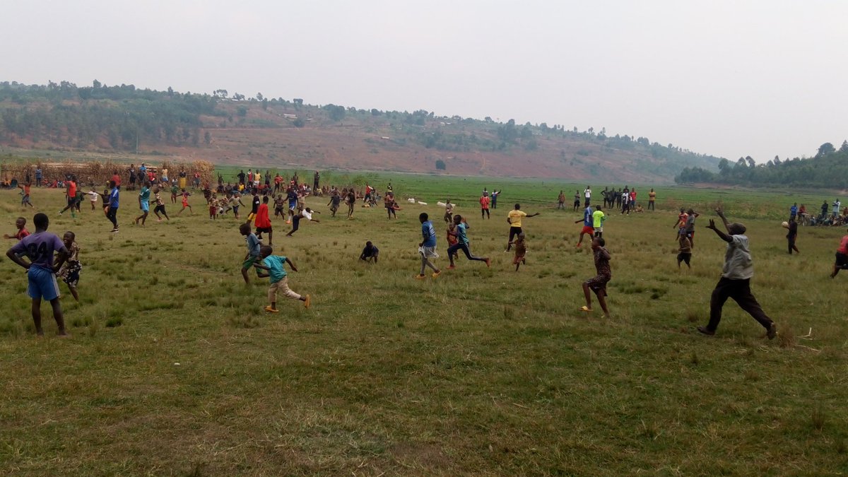 GISAGARAYEGO's tweet image. #Nonaha kuwa 31.07.2023
Mu murenge wa #Kibilizi muri @GisagaraDistr mu kagali ka Duwane hari kuba umukino wa gicuti hagati y'akagali ka #Muyira  n'aka #Duwane ni muri gahunda yo gushishikariza #urubyiruko #kwirinda ibiyobyabwenge, inda ziterwa abangamvu n'ingesi mbi
@RwandaSouth