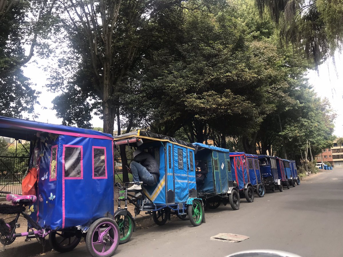 mltrivino's tweet photo. #transporteclaudialópez  shoes además debemos lidiar con esta ilegalidad …. https://t.co/5Xr4BR9NIZ