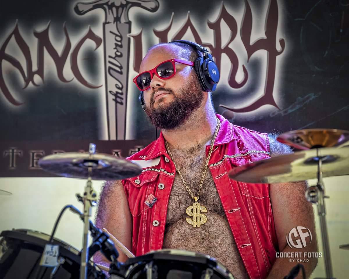 It's time to wish our skin slamming brother drummer a happy birthday!

Got check him not be funny in <a href="/SOHofficial2017/">Symphony Of Heaven</a> !

#timoratus #metal #drummer #metaldrummer