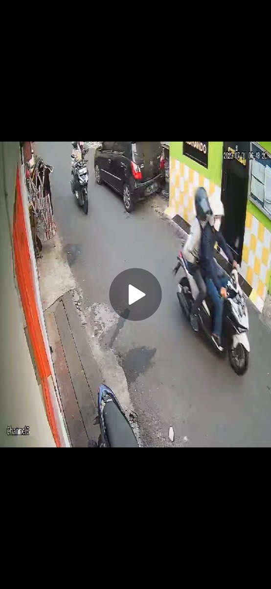 anisefa's tweet photo. Baru baru ini banyak curanmor. Sialnya, gw yang kena. Tolong kalau ada yg liat ygy info ke gw. Makasih banyak!!! https://t.co/F9RCHoU3Cx