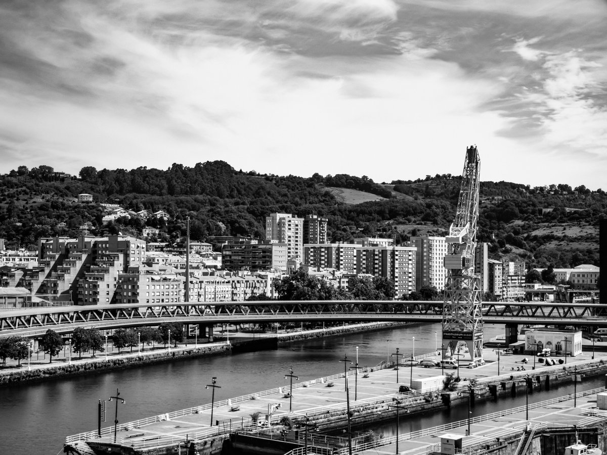 kafsot's tweet photo. #pic #picture #photo #photography #picoftheday #pictureoftheday #photooftheday #fujifilm #fujifilmespaña #fujifilmgfx #gfx50s #bilbao #euskalherria #monocrome #bn #blackandwhitephotography #blackandwhite #architecture #architecturephotography https://t.co/yUpVRDZahg