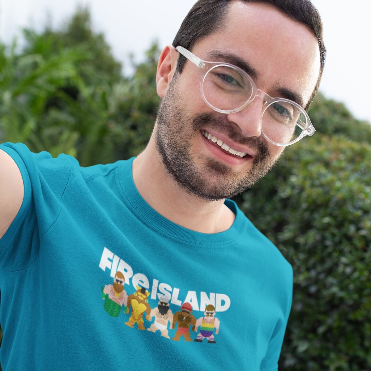 FIREISLAND_Ed's tweet photo. Modelling one of our official Merc t shirts that will be available to buy 😍 https://t.co/gGt7hWJLIc