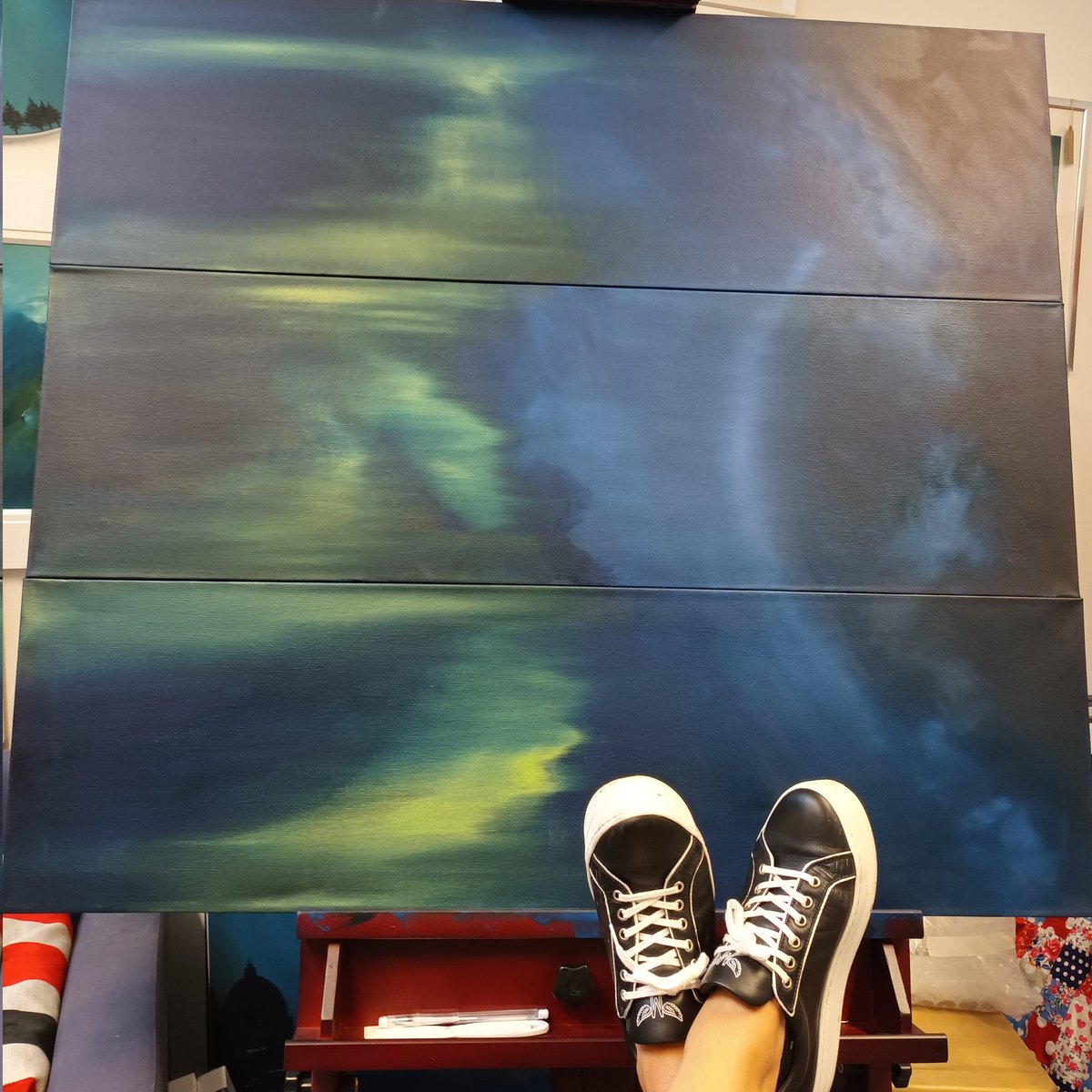 moe_rocksmoore's tweet photo. I'm back and my tan doesn't want to do any work...But here we are!! Aurora Triptych...#Painter #auroraborealis #triptychs @waspsstudios @createpaisley @Creative_Ren https://t.co/jTuHWJ8kwa
