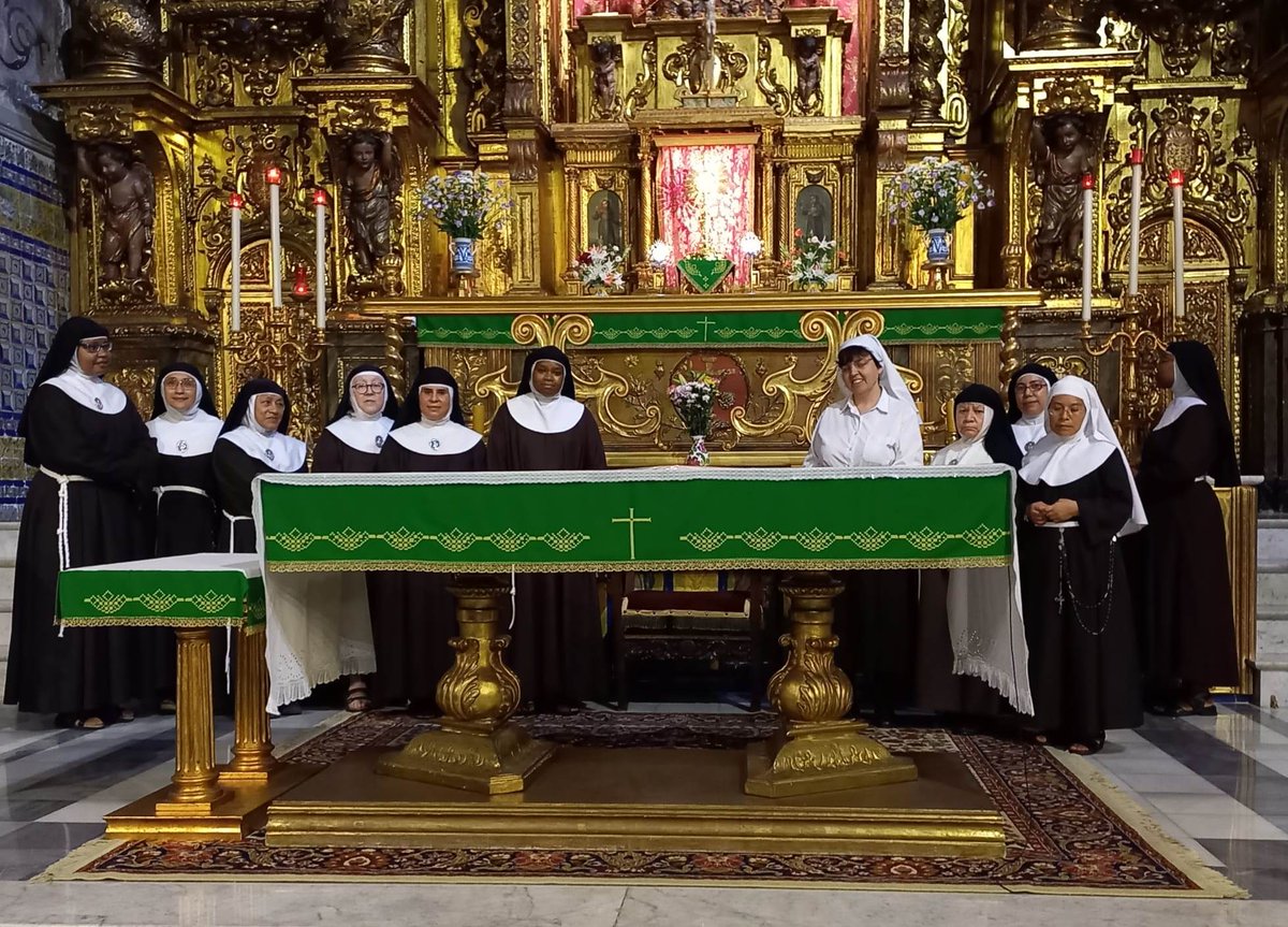 Archisevilla1's tweet photo. Los conventos de clausura de Sevilla se suman a la #CadenadeOracionporlasVocaciones propuesta por @ArzobispoSaiz durante la JMJ de #Lisboa2023  🙏 https://t.co/nu0x9P9Go7 https://t.co/2RkZqFPHQc