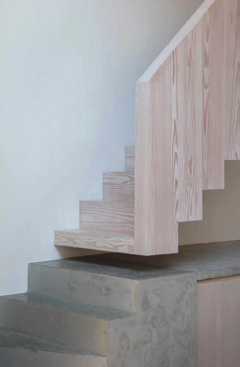 RefineCreative's tweet image. Stair and Kitchen counter detail from Douglas fir timber and precast concrete.

Project details:
Brook Green House Extension, London, 2019, by Architecture for London.

architectureforlondon.com/project/brook-…

@AFL_tweet
#architectureforlondon
#materiality
#stairdesign
#RefineCreative