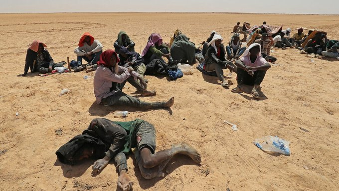 #Tunisie🇹🇳 « Génocide des réfugiés subsahariens abandonnés en plein désert...»