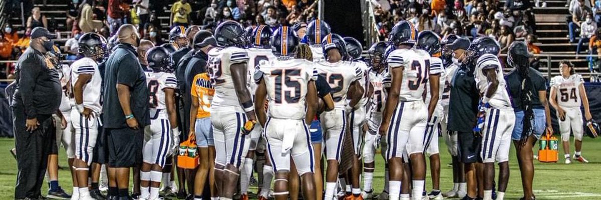 coach_jrob31's tweet photo. Day 1… “ Success is not owned, it’s leased…. And the rent is due every day!!” #GindTime #DarkSide #NoFlyZone https://t.co/DliCp5oY9X
