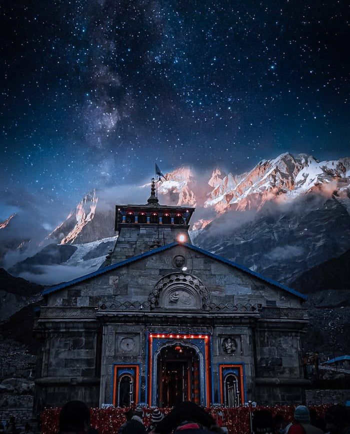 MahaaAvatar's tweet photo. "10 Must-Visit Divya Sanatan Mandirs: Embark on a Spiritual Journey of a Lifetime!"
 
1. Shree Kedarnath Dham, Uttarakhand https://t.co/NjM0xfhoPc