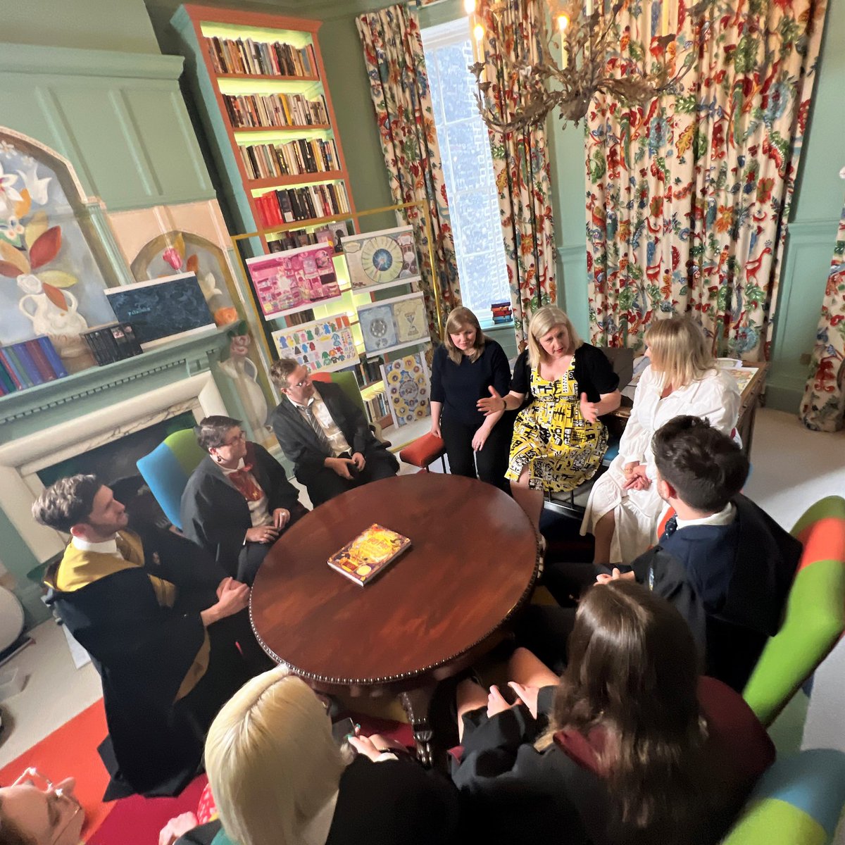 BloomsburyBooks's tweet photo. The Bloomsbury team and expert Harry Potter readers held a quiz inspired by the new #HarryPotterAlmanac, sipped tea from the charming Umbridge Afternoon Tea Set from the Harry Potter Shop but also got an EXCLUSIVE sneak peek of The Harry Potter Wizarding Almanac! https://t.co/0kapLEUOGF