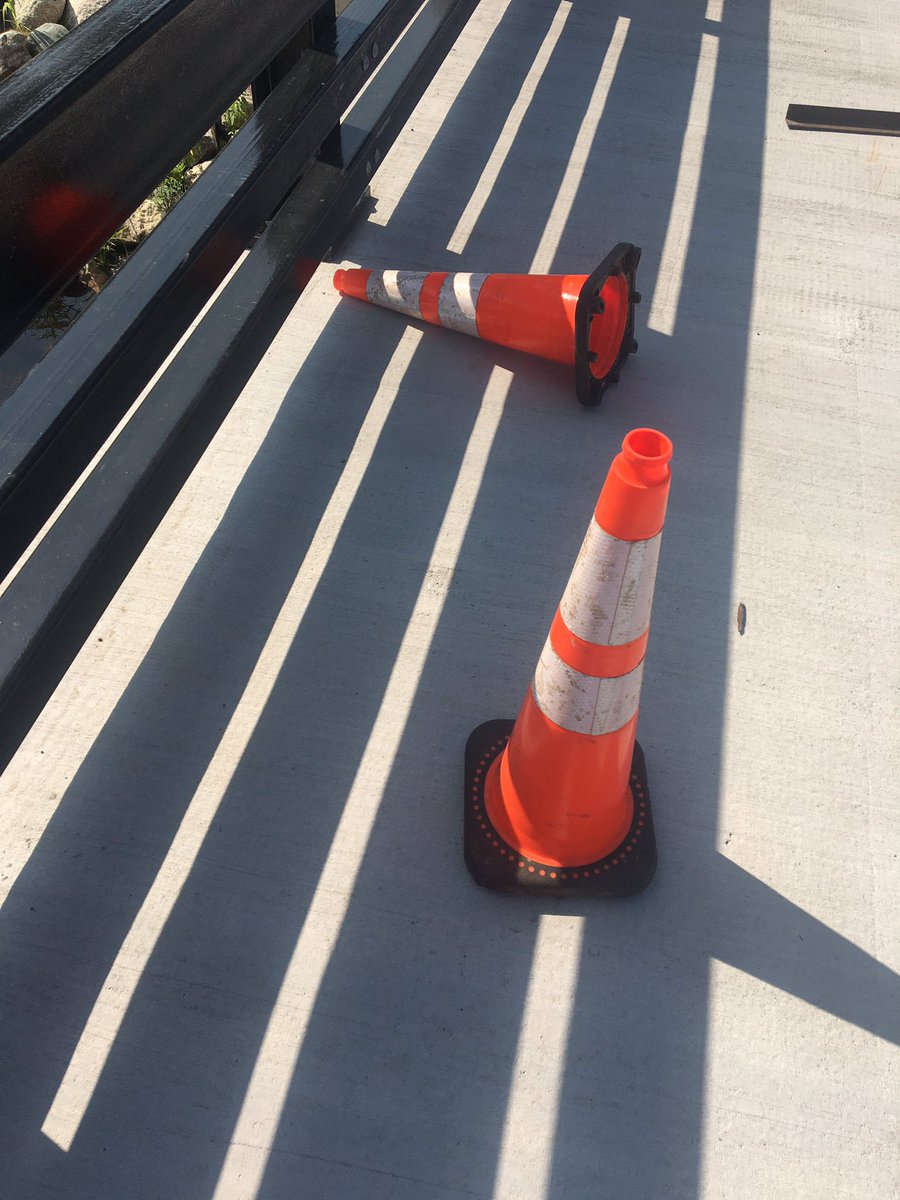 Today’s quick #STEMstarter challenge: take a walk with your kids &amp; ask them to look for shapes, both 2d &amp; 3d
Extension: ask why things are designed with those shapes