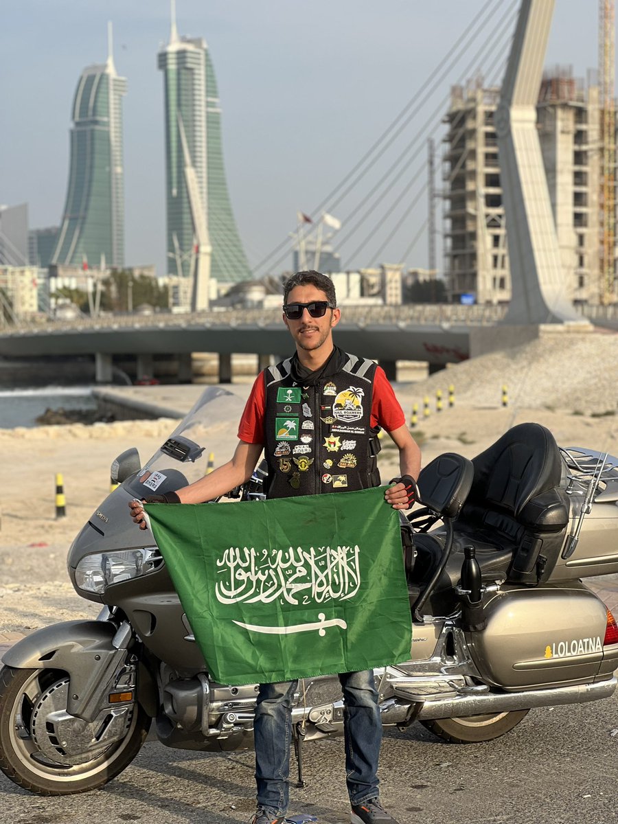 Albarrak081's tweet photo. صور من رحلتي على #الدراجة_النارية لدولة #البحرين الشقيقة من ضمن رحلتي ل #دول_الخليج وتم زيارة فريق #بحرين_رايدرز https://t.co/9cMVOdksLp