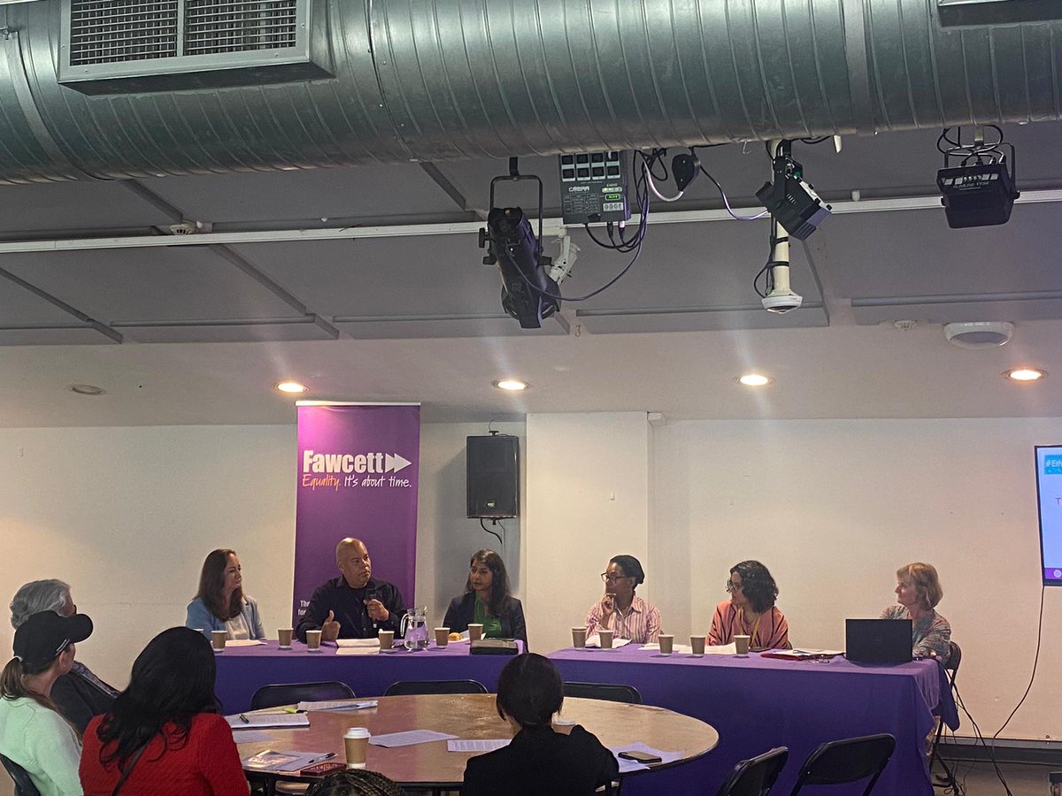 fawcettsociety's tweet photo. "Extremely disappointing the gov is moving away from mandatory ethnicity pay monitoring.
It has introduced concepts of 'just' & 'unjust' gaps which provide a way for employers to explain away pay gaps."
— @TheVoiceNews' @LesterJHolloway.
#EthncityPayGap https://t.co/grsBenSGcz