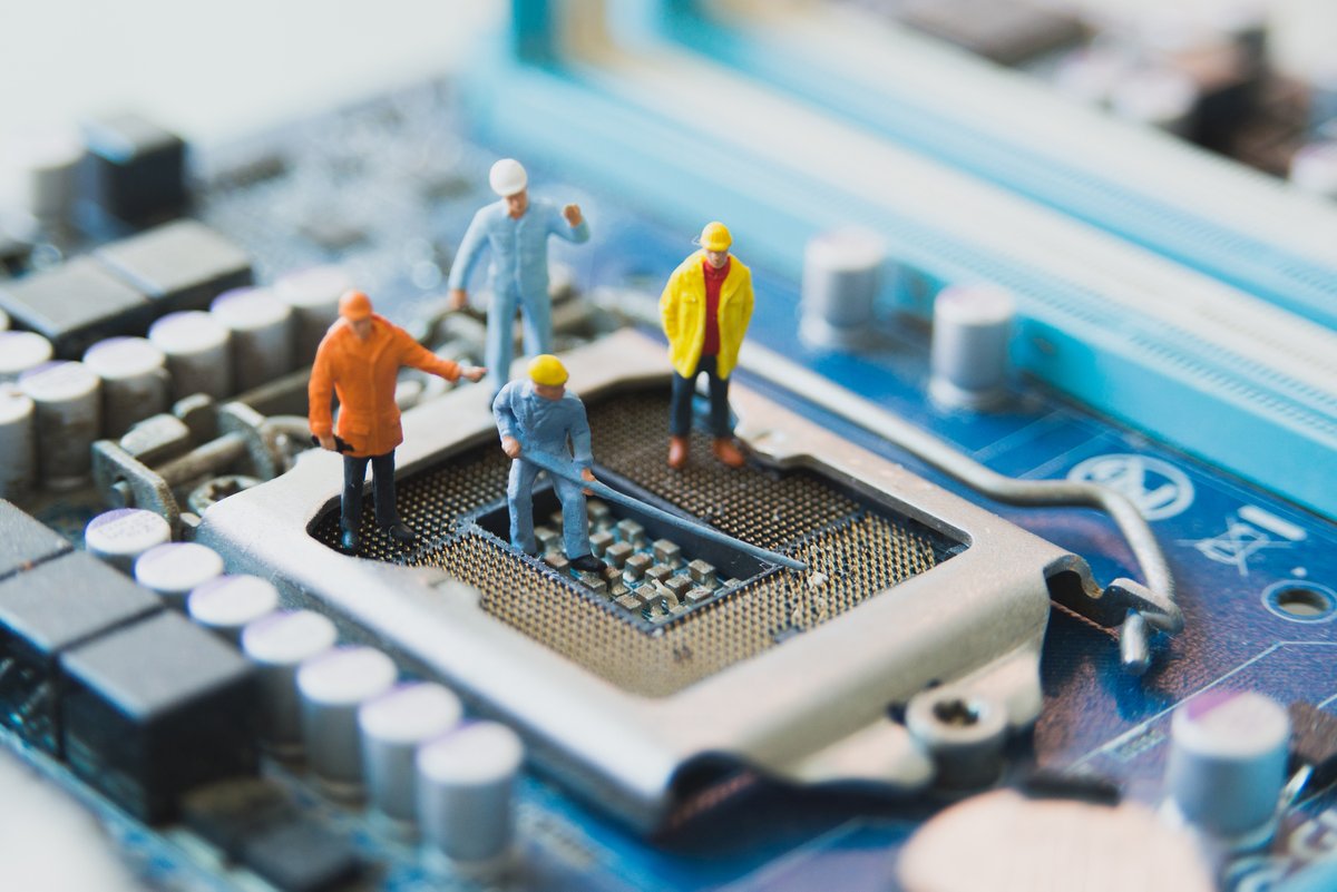 Our scientists have been named at the heart of a new plan for the technology which powers our mobile phones and computers - known as #semiconductors 

Read more 👉 fal.cn/3Ak7x