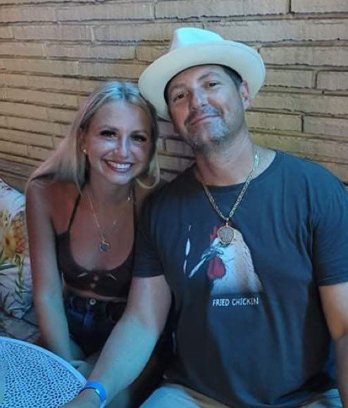 matt_nirschl's tweet photo. Happy Birthday Taylor Ana Nirschl!  You are an amazing young woman that is easy to be proud of!  You ALWAYS warm our hearts with your presence, thank you!  Enjoy your Day….Love you https://t.co/G6mGG3g4YK