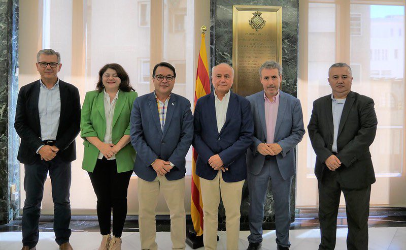 MarlonBreve's tweet photo. Agradecemos la reunión sostenida con Jaume Fàbrega, Presidente de la Cámara de Comercio de Girona, Jaume Guàrdia, Vicepresidente, Eduard Torrent, Director gerente, y sus equipos de las áreas de Formación e Internacionalización. ¡Vienen proyectos interesantes! https://t.co/RYzNDuvrT5