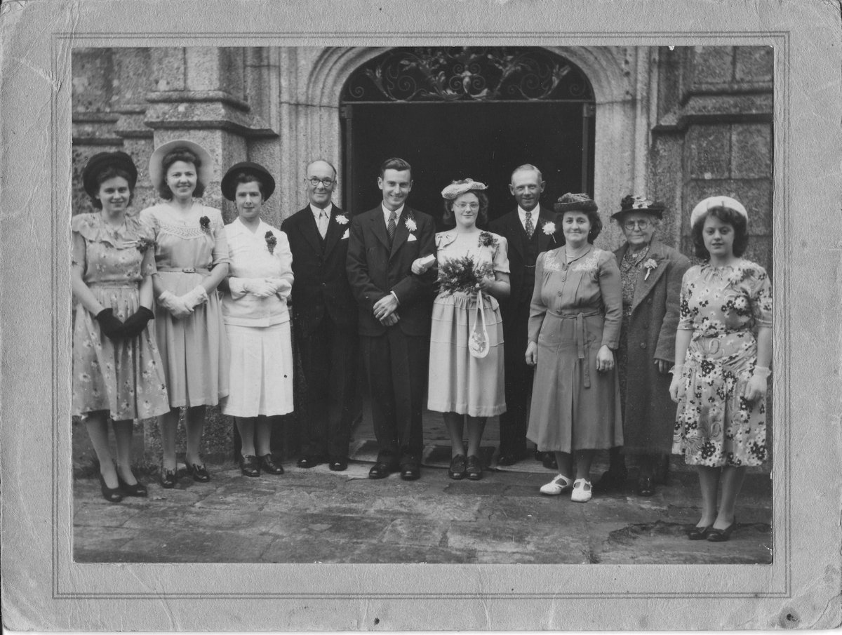 gnome_alice's tweet photo. 31st July 1948, St Maddern's Church, #Madron, Cornwall
My parent's wedding. Richard 21 and Betty 19. They honeymooned at Perranuthnoe, in a chalet belonging to Betty's employers.
#OnThisDay
#Anniversary
#Memories https://t.co/pQ4r1YEDyx