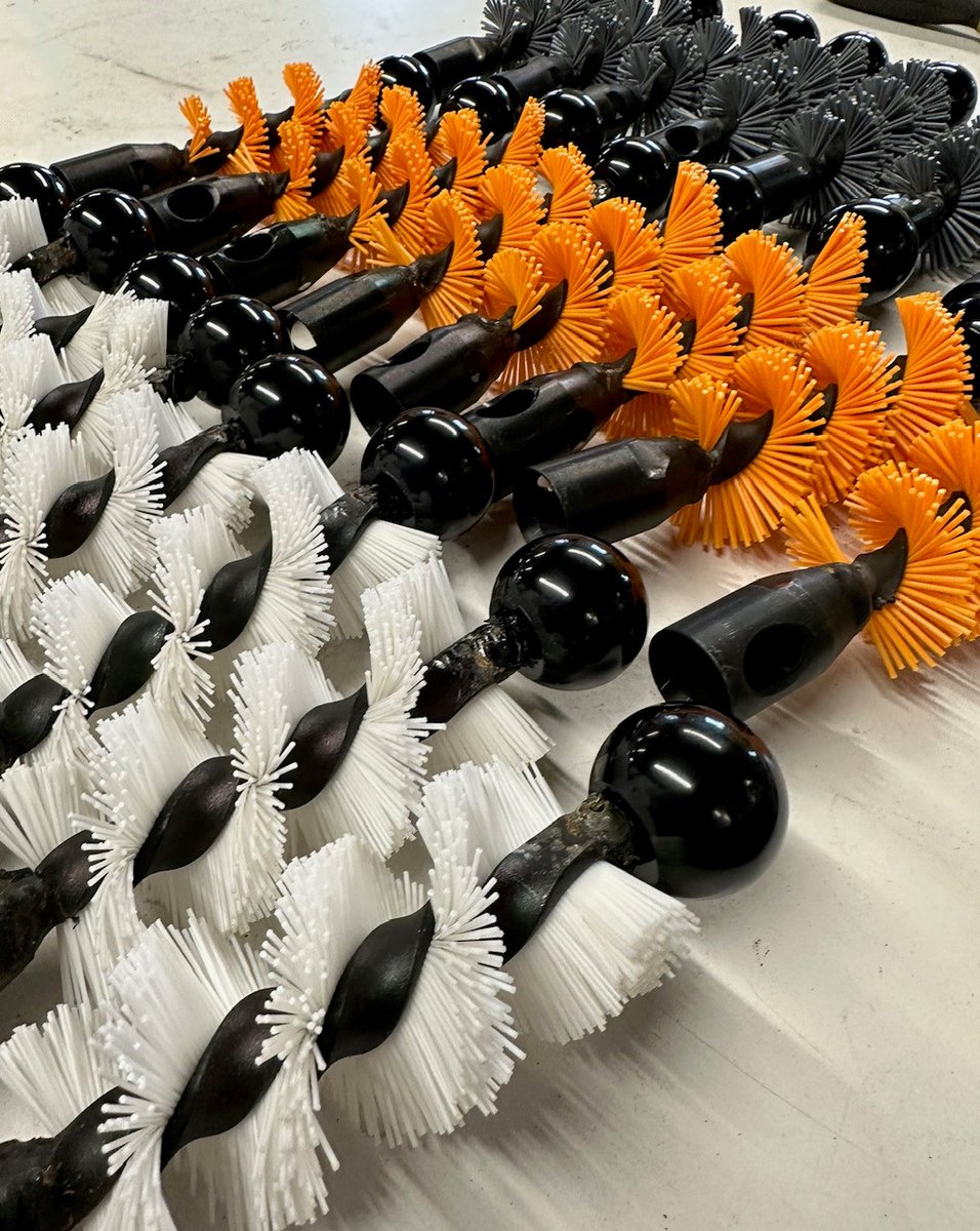 RodStation's tweet photo. Rodstation HQ:
Here are a selection of Bespoke 40mm Soft, Medium and Hard Power brushes for one of our customers. Contact us on sales@rodstation.co.uk or call us on 01446500695 for the latest trade deals.

https://t.co/lLpReQKVqr

#rodstation #chimney #chimneysweep #buybritish https://t.co/FcNaFyxgtV