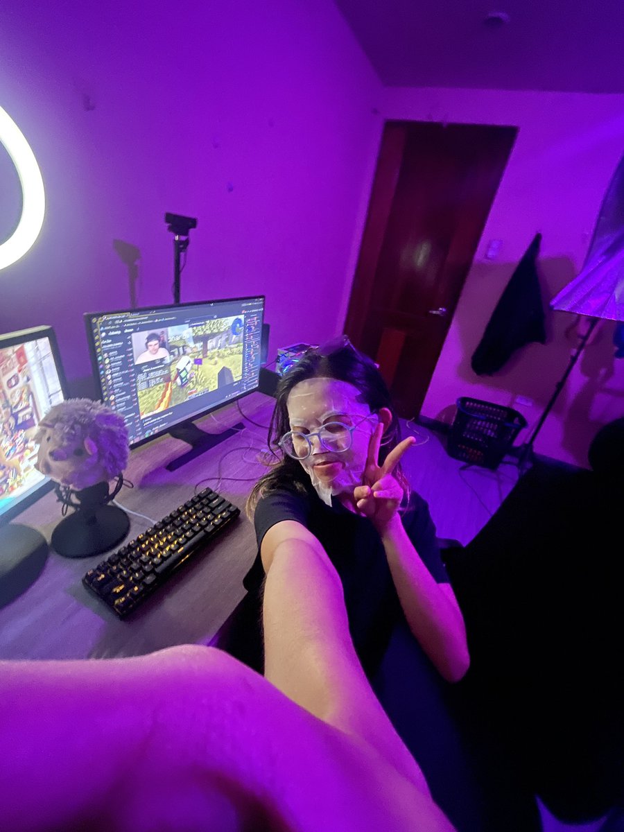 💜 New setup + self care time!!

ready to stream maybee 👀