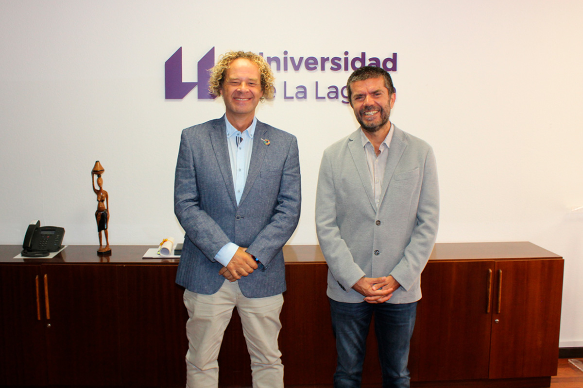 ULL's tweet photo. 🤝 La #ULL y Plan B Group promueven los premios a mejor TFG y TFM sobre la Agenda Canaria 2030

👉 https://t.co/EkLiOVfkos https://t.co/AJSLK9h0G2