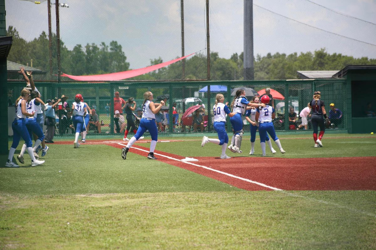 Gabby Salazar tweet media