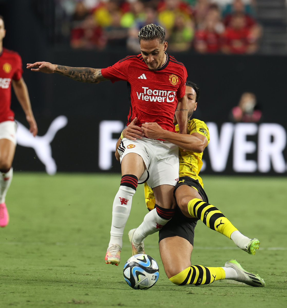 Antony Santos tweet media