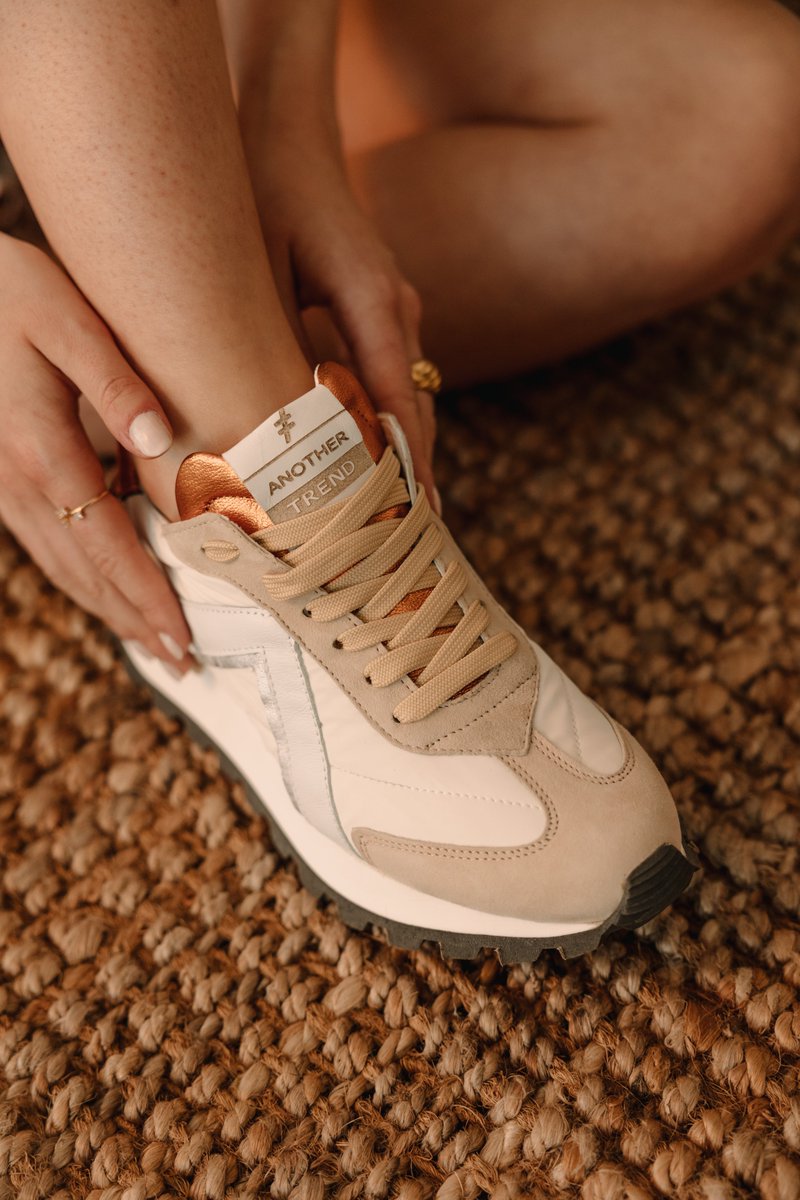 anothertrend's tweet photo. Go to our website to discover the summer colecction! 
—
¡Entra en nuestra web para descubrir la colección de verano!
#AnotherTrend #Sneakers #OnlineStore https://t.co/5WyeqYpuqx