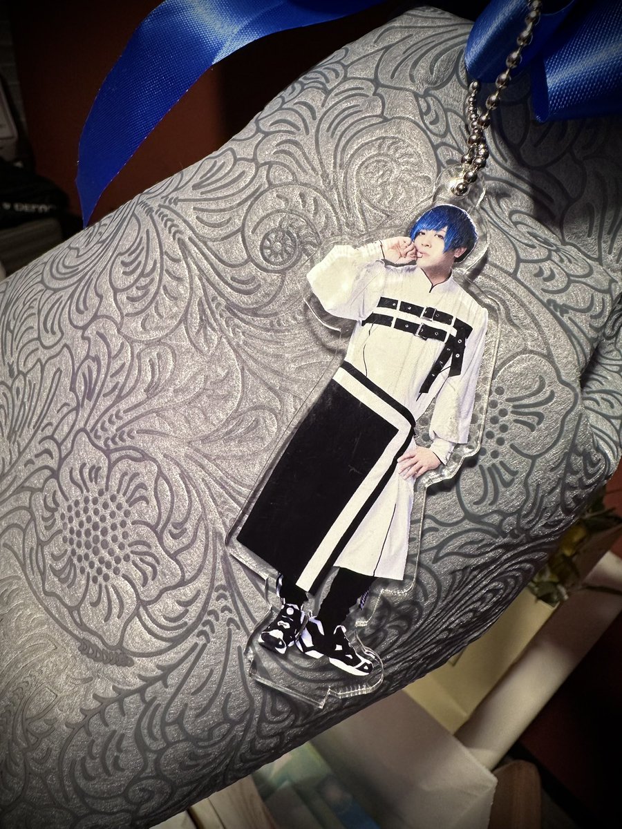 lynch.悠介さん サインとメッセージ付きチャリティーパネル lynch.悠介