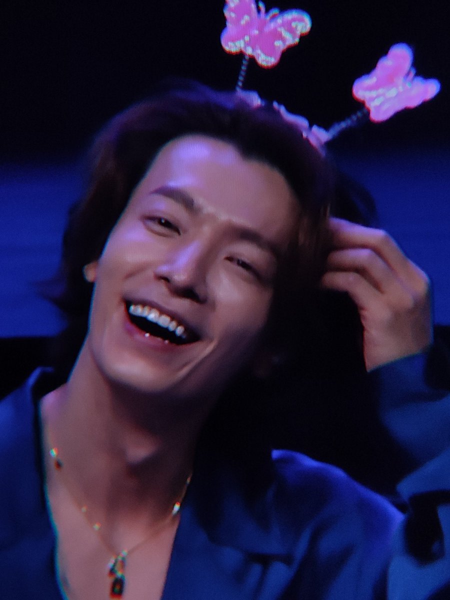 Who would’ve thought that this pretty Donghae would actually become even more gorgeous as he aged 😣💘