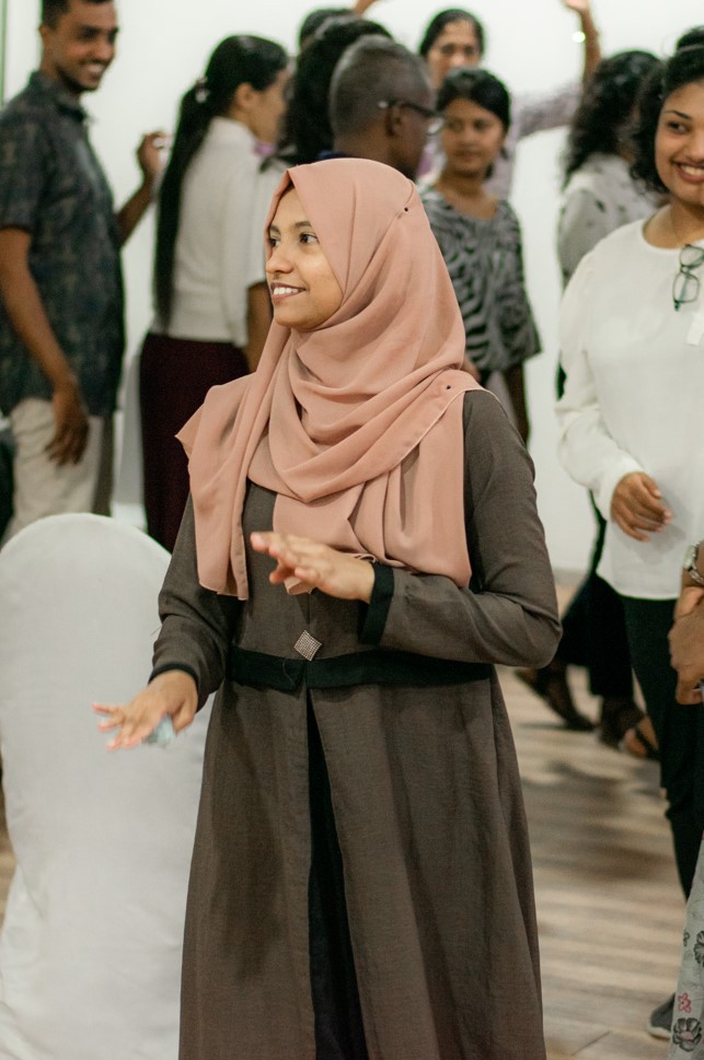 UNDPSriLanka's tweet photo. The Centre for the Study of Human Rights @ColomboUni, under the Support to Justice Sector Project (#JURE), recruited young lawyers &amp; law students recently, to engage in community legal #education + provide advice for the most vulnerable, across the 25 districts of #SriLanka. https://t.co/TkZtnXi46u