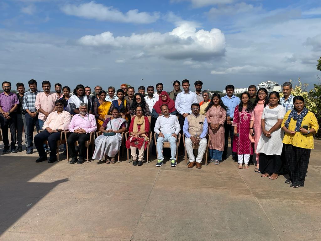 DAY_NRLM's tweet photo. DAYNRLM alongwith #KSRLM, organised a 2-day *Workshop on Compilation, Assessment and Development of Knowledge Products on Agro-ecological Practices for Karnataka, held at Bengaluru on 28th and 29th July 2023. https://t.co/xKZamyrC4z
