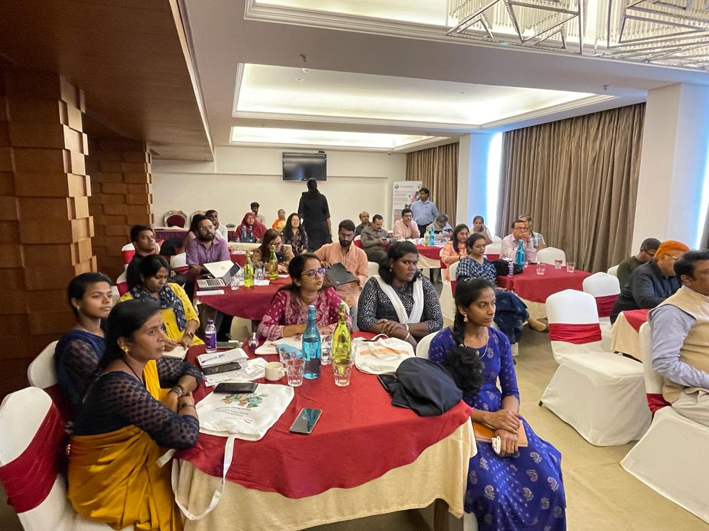DAY_NRLM's tweet photo. DAYNRLM alongwith #KSRLM, organised a 2-day *Workshop on Compilation, Assessment and Development of Knowledge Products on Agro-ecological Practices for Karnataka, held at Bengaluru on 28th and 29th July 2023. https://t.co/xKZamyrC4z